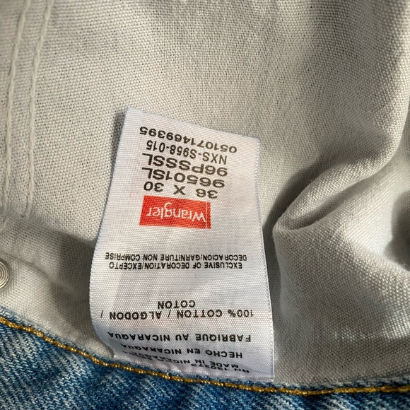 Men’s jeans by wrangler size 36 waist - Picture 2 of 6